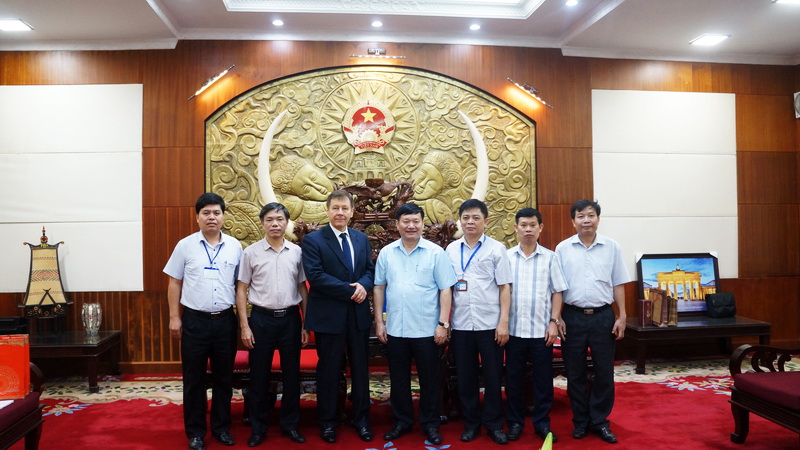 Chủ tịch UBND tỉnh Nguyễn Văn Phóng tiếp và làm việc với Đoàn Đại sứ quán Ucraina tại Việt Nam.