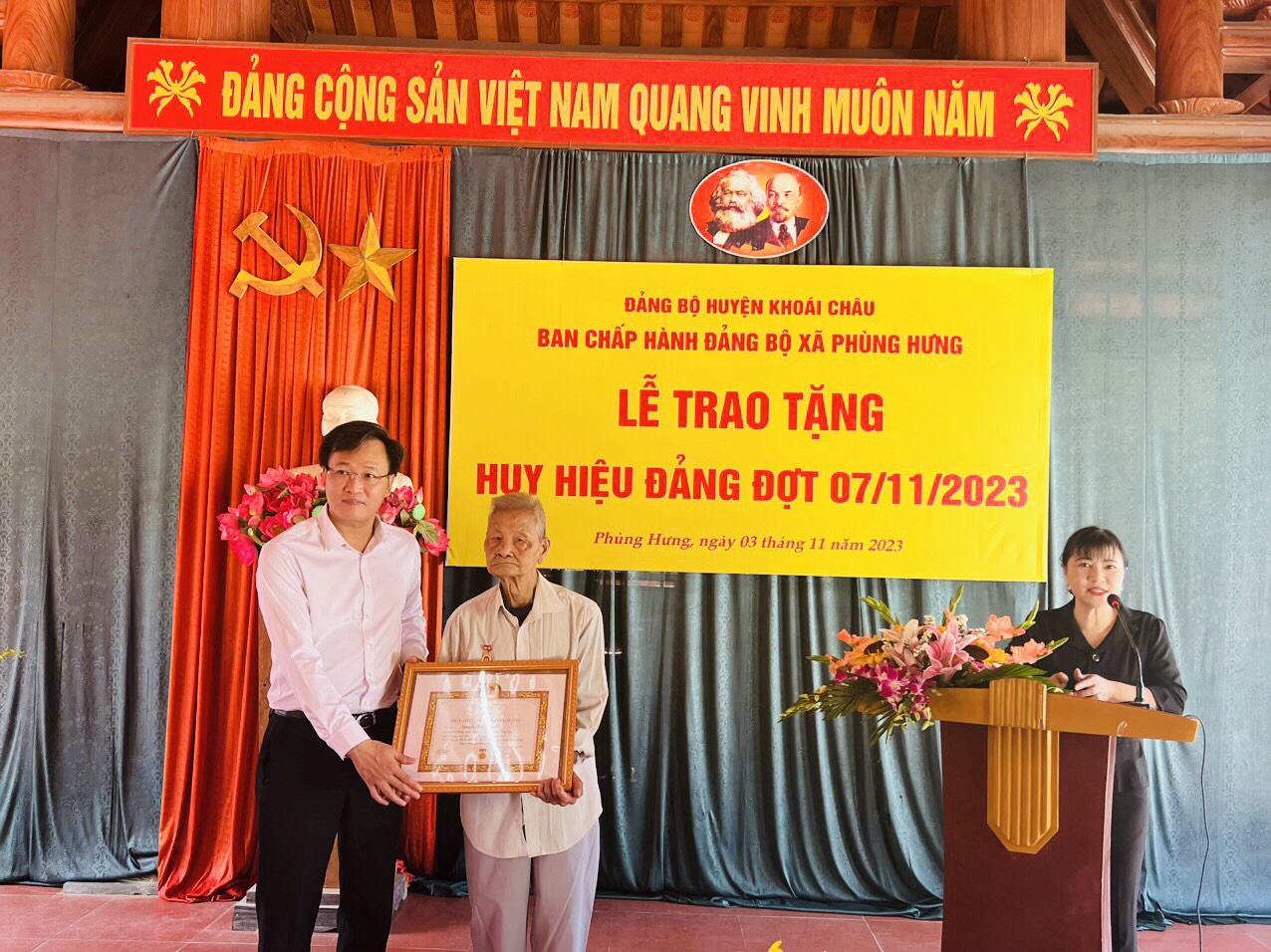 Hưng Yên: 867 Đảng viên được tặng, truy tặng Huy hiệu Đảng đợt 07/11/2023